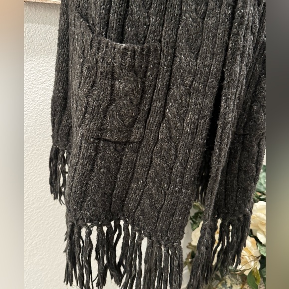 CAbi Cap Sleeve Charcoal Gray Sweater Cardigan with Fringe- size L - Picture 9 of 12